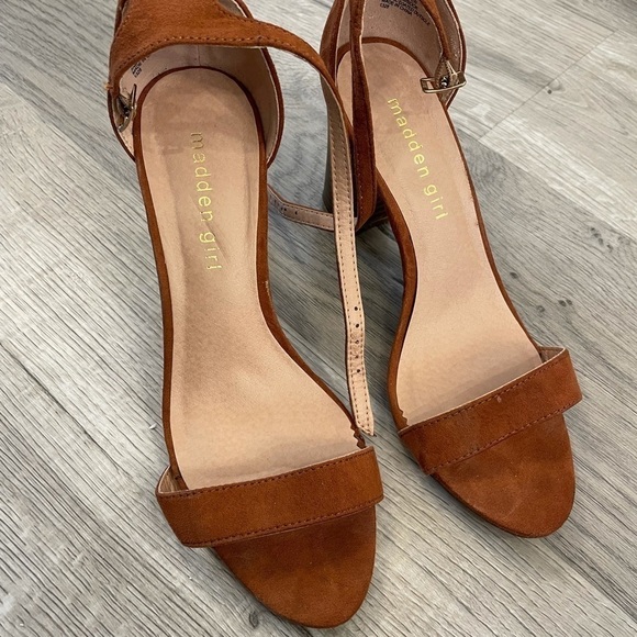 Madden Girl Sandals Heels size 7 - Picture 2 of 4